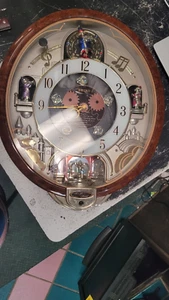 LEGGI Seiko Melodies In Motion 2006 Edizione da Collezione Beatles Elvis QXM147BRH - Foto 1 di 14