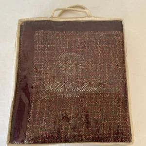 Noble Excellence Tapestry Throw Boucle Maroon Red 50”x60” NWT In Original Pkg - Picture 1 of 7