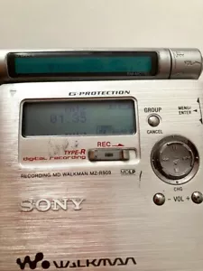Sony MD Walkman MZ-R909 Minidisc Recorder + Remote + Gum Stick Bat + Bat case - Bild 1 von 7