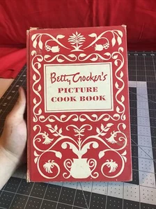 Vintage 1950 First Edition Betty Crocker’s Picture Cook Book Hardcover - Bild 1 von 10