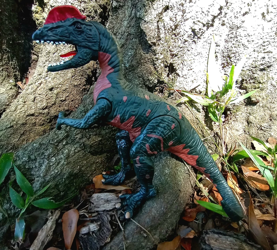 Figura de acción de juguete de dinosaurio Terra by Battat Dilophosaurus con luz y sonido NUEVO Foto 1 de 1