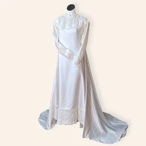 Edwardian Style 1960s boho chic long sleeve silk wedding dress size 4 - Bild 1 von 17