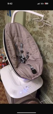 mesedora de bebe electrica Foto 1 de 4