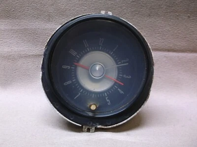 Reloj Mercury Cougar 1969 1970 base estándar en tablero Foto 1 de 4