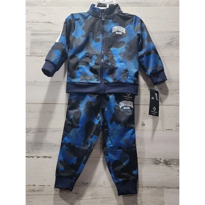全新带标签 Converse All Star Camoflauge 慢跑套装男孩尺寸 18 个月 — 第 1/4 张图片