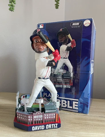 DAVID “Big Papi” ORTIZ Boston Red Sox Legend FENWAY PARK Base Bobblehead NIB! Cover