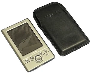 Vintage Toshiba E335 Pocket PC Handheld PDA PD330U-00001R UNTESTED PARTS REPAIR - Picture 1 of 17