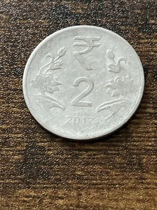 2017 India 2 Rupees Actual Coin TK7404* - Picture 1 of 3