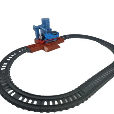 Стартовый набор Thomas & Friends Track Master моторизованная железная дорога водонапорная башня Mattel - Изображение 1 из 4