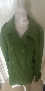 Womans Green Jacket - Picture 1 of 5