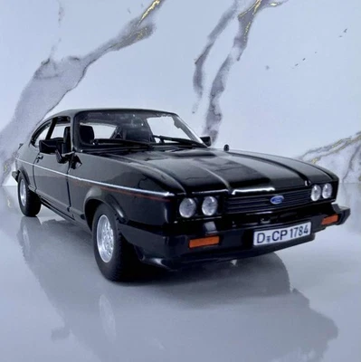 Ford Capri Negro MK3 1982 por Bburago Escala 1:24 Diecast Modelo Coche Negro Foto 1 de 4