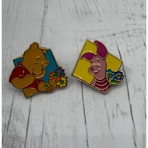 Winnie the Pooh Piglet Esmalte Prendedores Disney Primavera Flores Set 2 Pin Comercio 1" - Imagen 1 de 5