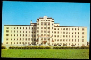 MATANE HOSPITAL, QUEBEC POSTCARD - Picture 1 of 1