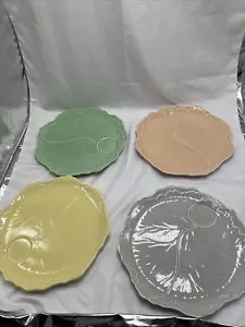 Vintage UNIVERSAL OVENPROOF Luncheon Plates Scalloped Leaf Set of 4 Ohio - Picture 1 of 10