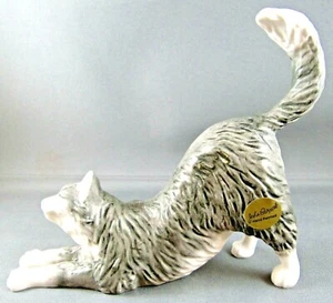 JOHN BESWICK Ceramic 2012 - Long Haired Cat Stretching - Picture 1 of 6