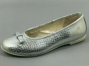 Zapatos planos de salón Naturino de cuero plateado para niñas de reptil sin cordones bailarina de ballet - Imagen 1 de 6