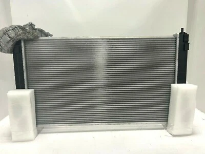 Reach Automotive Radiator NR2988A for Nissan Maximas, 3.5L V6 Gas DOHC Engines - Image 1 of 4