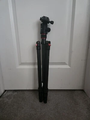 Monopie trípode para cámara de fibra de carbono Neewer con cabeza esférica de 360 grados Foto 1 de 4