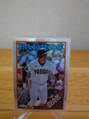 2023 Topps Chrome Update Juan Soto 35th Anniversary #88CU-3 San Diego Padres - Image 1 of 4
