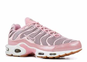 nike air max plus womens pink and black