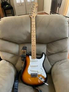 Fender Standard Stratocaster MIM Vintage 1992 Sunburst w/Maple Neck 