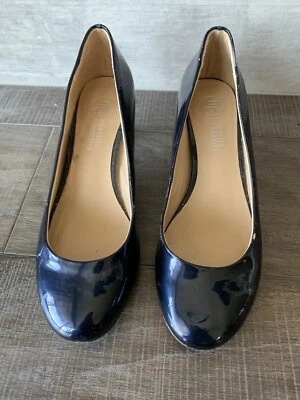 Mootsies Tootsies 2” Tacones Azul Talla 7 1/2 Sin Cordones Charol Punta Redonda Bomba Foto 1 de 4