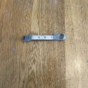 MATCO (1/4” x 5/16” ) Reversible Box Offset Ratcheting Wrench,6pt,WRD08106 - Bild 1 von 5