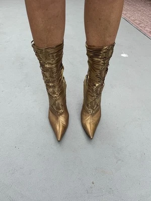 Women's vintage designer boots - size 39 - Image 1 of 3