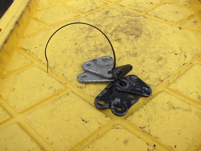 Suzuki GSXR1100W 1994 OEM motor montaje soportes de estancia Foto 1 de 4