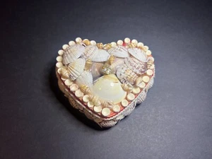Vintage Hand Crafted Seashell Embellished Heart Shaped Hinged Lid Jewelry Box - Picture 1 of 9