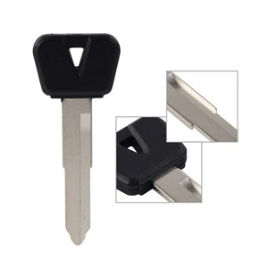 Left Motorcycle Uncut Blade Blank Key For YAMAHA SVS400 XJR1200 FJR1300 R1 R6 - Picture 1 of 9