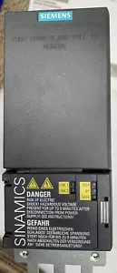 6SL3210-1KE11-8UF1 SIEMENS G120C VFD 0.75 HP 0.55KW 1.7A Slight Damage to mount. - Picture 1 of 10
