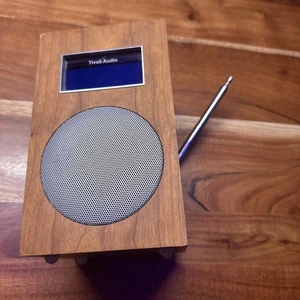 Tivoli Audio Model Ten 10 Combo Holz Uhrenradio sehr guter Zustand - Bild 1 von 3