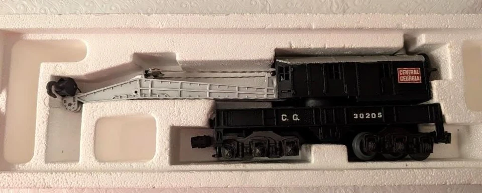 Central of Georgia Railway customized crane car - O scale - MINT CONDITION - Image 1 of 1