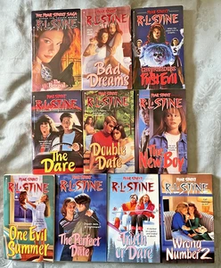 Lot of 10 Fear Street Novels * Saga, Date, More * R.L. Stine * Vtg 90s PB Unread - Picture 1 of 2