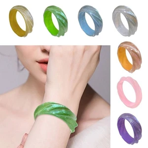 Vintage Geometric Bangle Resin Chunky Bangle Jewelry Accessories - Picture 1 of 19
