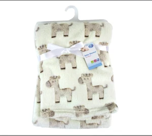 FIRST STEPS BEIGE GIRAFFE DESIGN BABY BLANKET 75CM X 100 CM - Picture 1 of 1