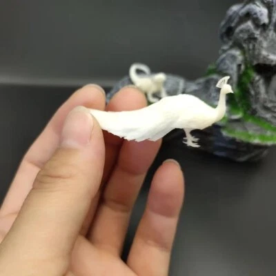 2 peças miniaturas de animais sem cor escala de pavão paisagem zoológico mesa de areia - Imagem 1 de 4