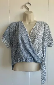 Womens Top Size Small - Picture 1 of 4