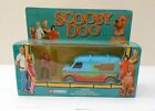 Corgi 2002 Scooby Doo 1:36 Scale Mystery Machine Scooby and Shaggy CC87503