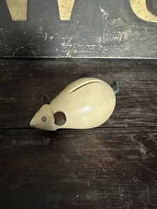 Vintage Wood Mouse Coin Bank Painted Folk Art Cabin Toy Cottage Mid Century - Picture 1 of 5