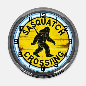 18" Sasquatch Crossing Metall Design Weiß Neon Uhr - Bild 1 von 5