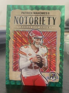 2024 Mosaik Patrick Mahomes II Notoriety grün #1 Chiefs - Bild 1 von 2
