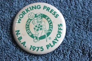 1975 Boston Celtics NBA Basketball NBA Playoffs Press 2 1/4" tin litho pin - Picture 1 of 3