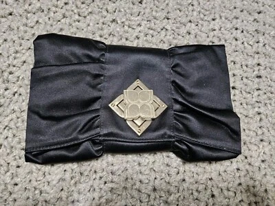 BCBG Maxaria Cartera Bolso Dinero Bolso Formal Elegante Hebilla Grande Giro Bolso sin asas Arco Foto 1 de 4