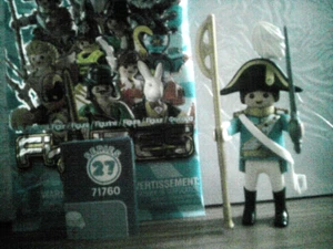 Playmobil Figures 71760 Serie/Series 27 Jungen/Boys GARDIST SOLDAT GARDEOFFIZIER - Bild 1 von 1