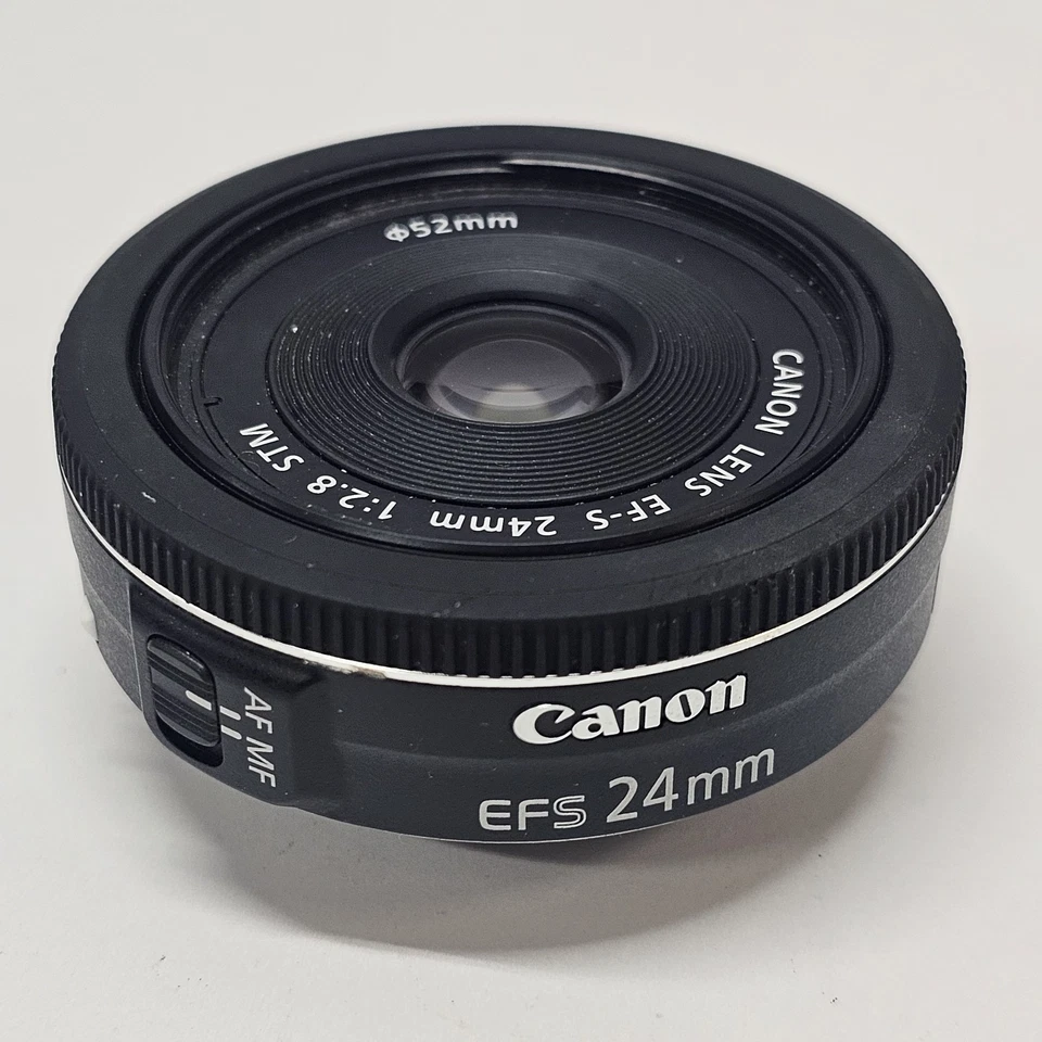 Lente Canon DSLR montura EF EF-S 24 mm f/2,8 24 mm f/2,8 SIN PROBAR COMO ESTÁ  Foto 1 de 4