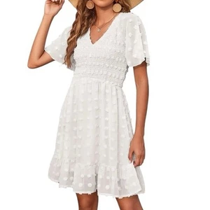BTFBM gesmoktes Fit & Flare Kleid große Schweizer Punkte Größe Small weiß Flatterärmel - Bild 1 von 6