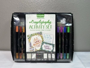 Crayola Signature Crayoligraphy Hand Lettering Art Set - Picture 1 of 9