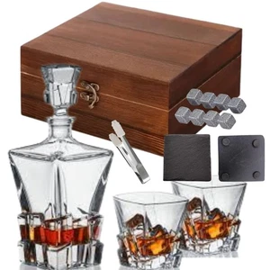Whiskey Decanter Gift Set 2 Glasses 8 Cooling Stones  Perfect Gift for Christmas - Bild 1 von 3